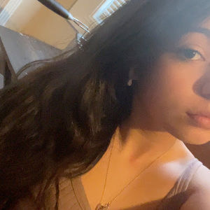 Meet your Posher, Mariana